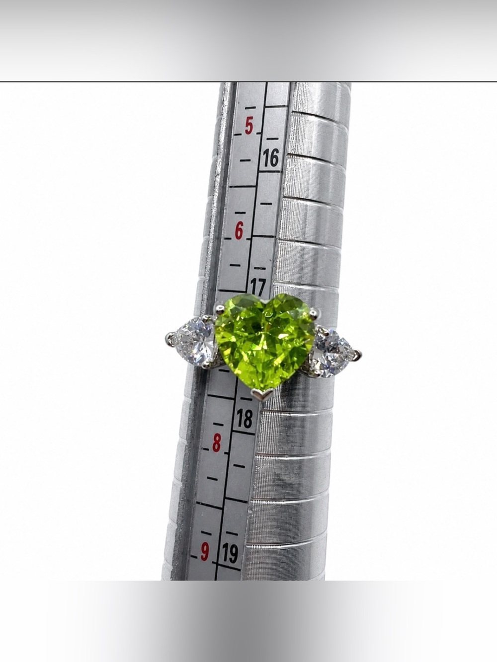 Danbury Mint Diamonisse Triple Heart Ring Peridot Birthstone Statement Ring - Picture 4 of 11